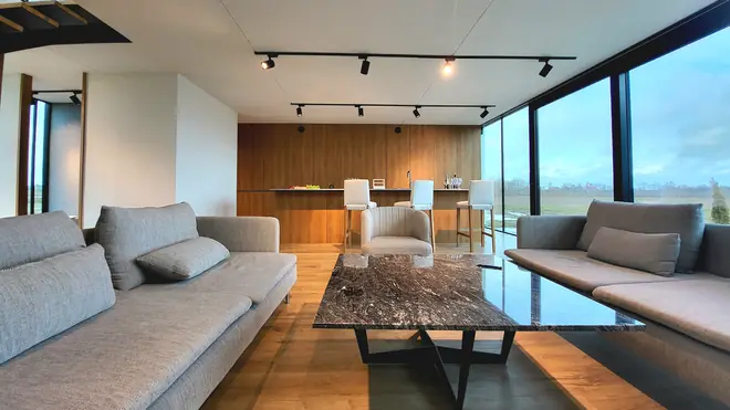 Salon w domu ForteDom o powierzchni 144 m²