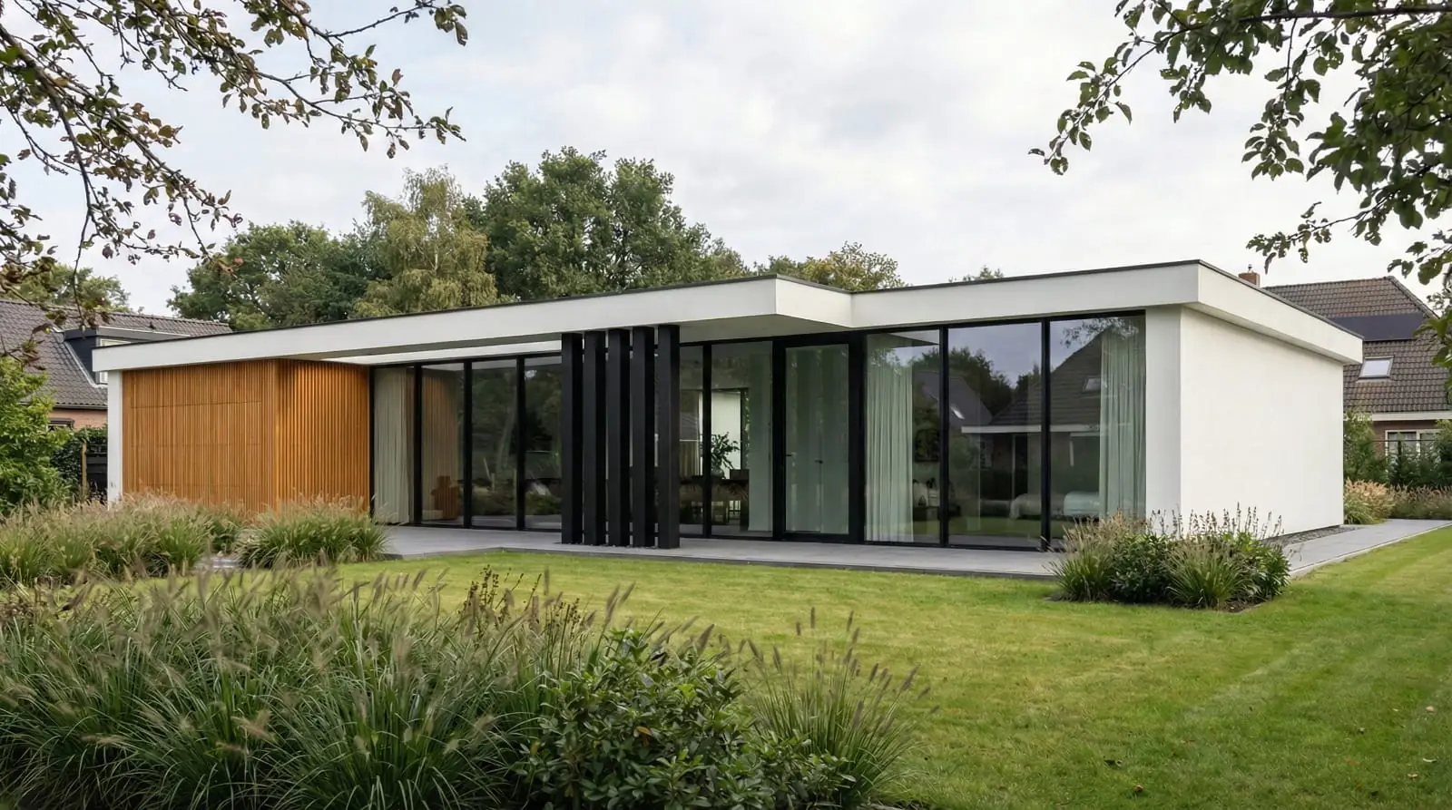 Dom parterowy 112 m² — elewacja ogrodowa